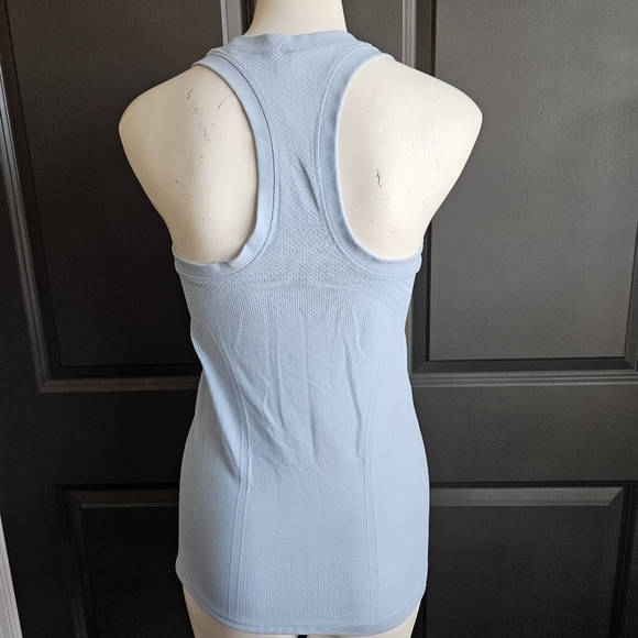 Athleta Womens Tank Top Sz Small - Picture 3 of 4